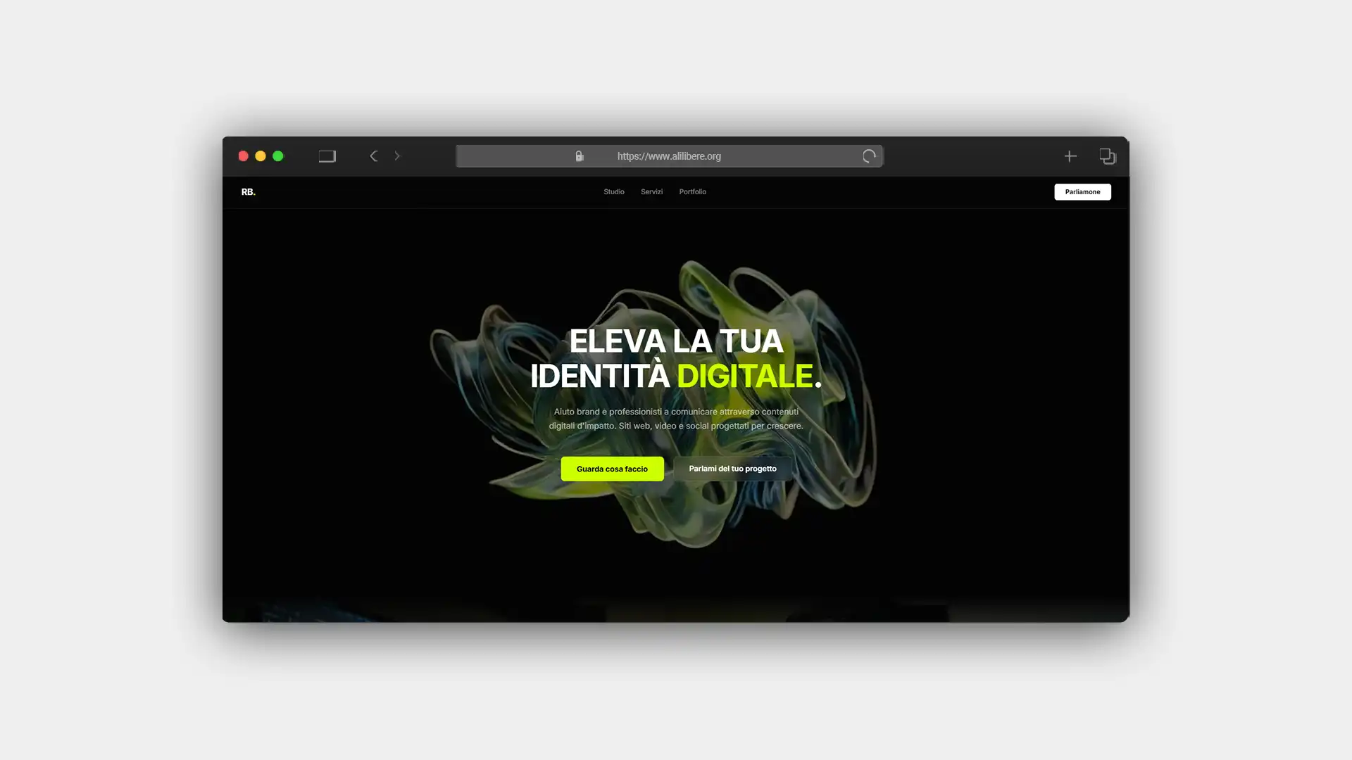 Anteprima della homepage del sito RB su monitor desktop con focus sulla tipografia bold